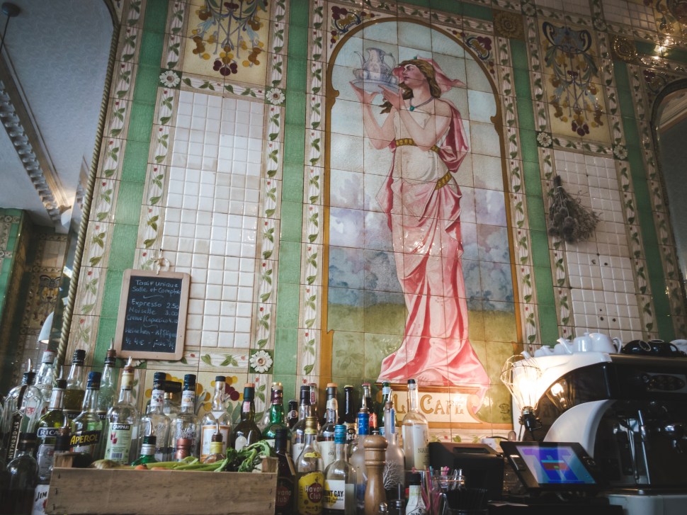 8A4FC5CF-B671-4D83-BB8B-C91FEF5422BA