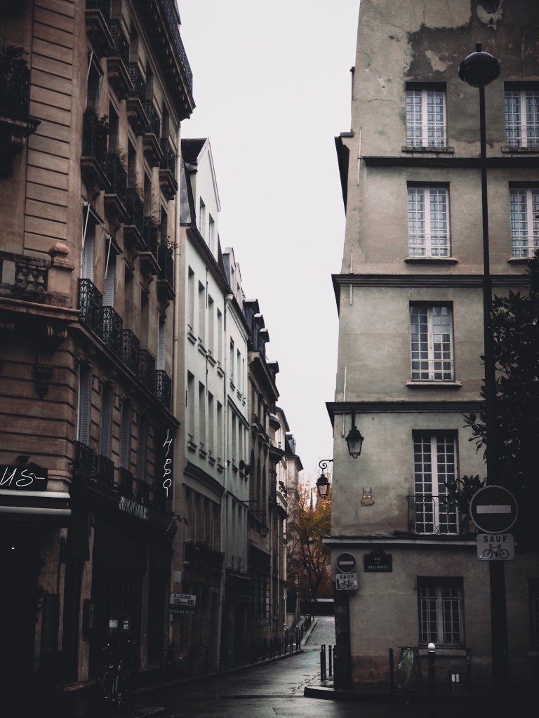 9EA6D5DD-5097-402B-AEC4-5D6524DC6E16