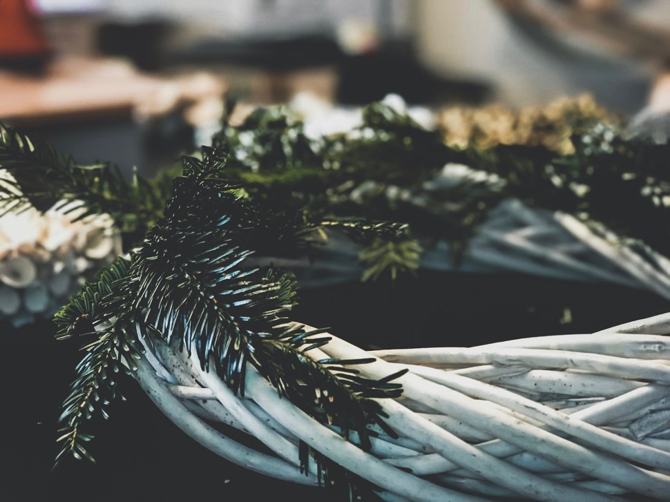 8AD6638F-451F-4319-B2D7-B60B1E776330