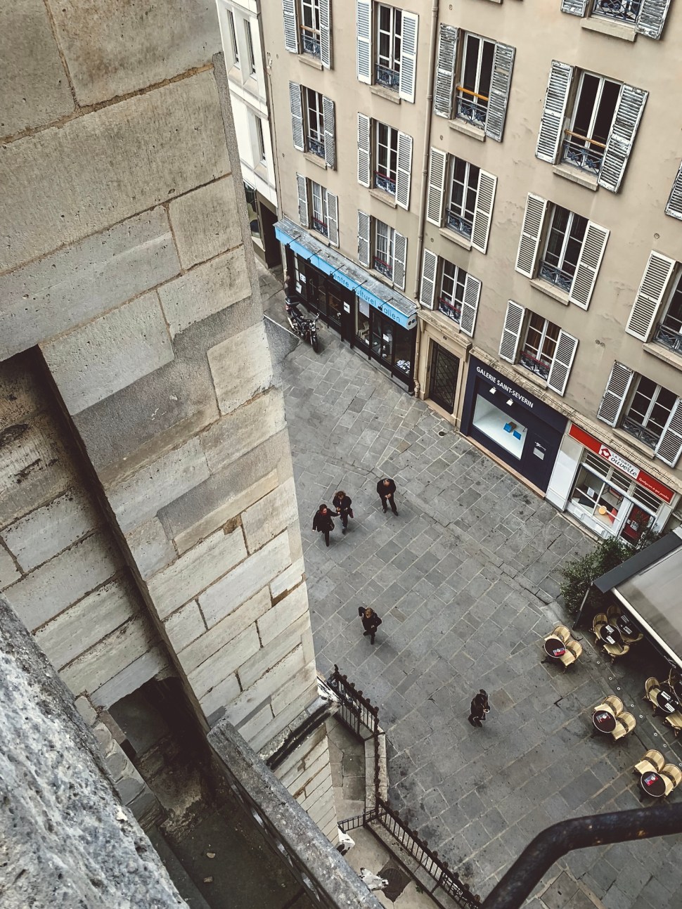 A8FD34B8-3DF5-4273-8221-99487762B9F7