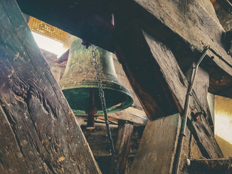 AEAE958D-627B-47AE-8735-49C606A9ABFA